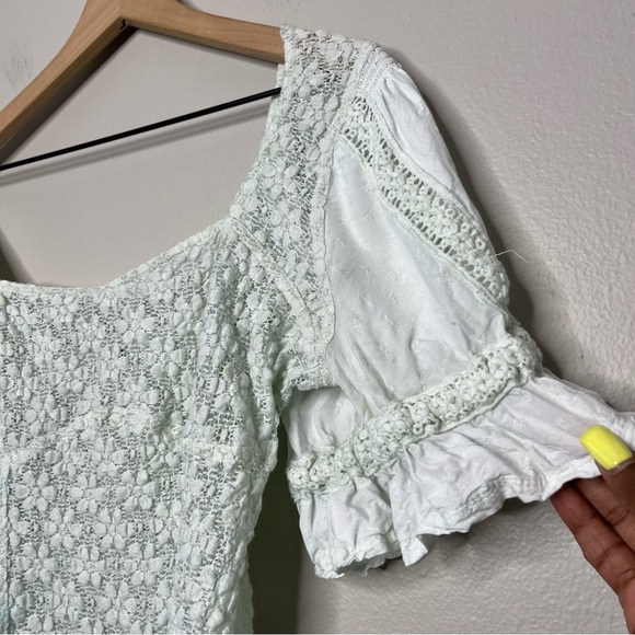Free People Women Top Medium Pastel Green Spring Fling Floral Crochet Sweetheart - Picture 4 of 8